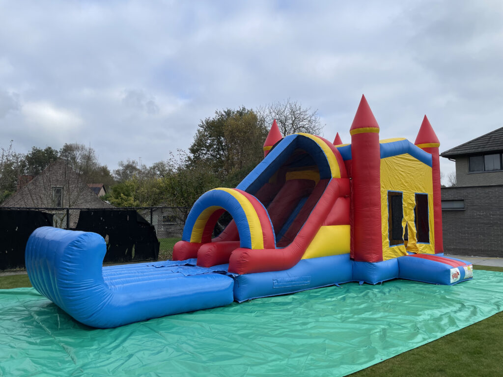 The Fun Team - Verhuur van springkastelen en feestmaterialen voor een verjaardagsfeest in Sint-Niklaas, Lokeren, Beveren, het Waasland en omstreken.